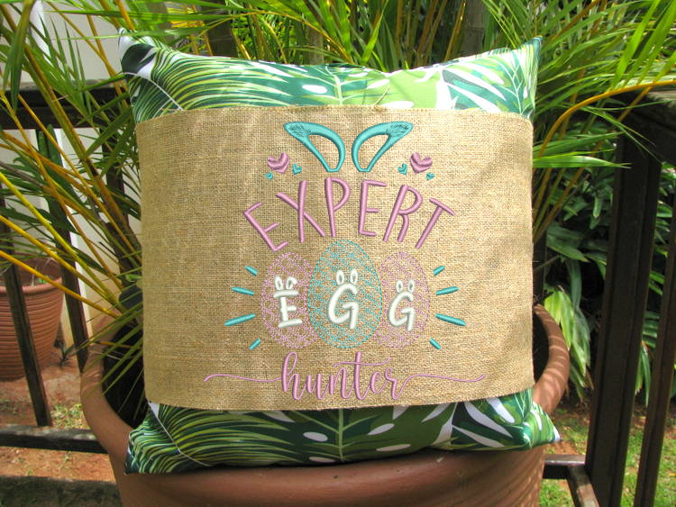 Expert Egg Hunter Machine Embroidery Design